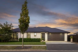 3 Whitehorn Drive, Lincoln