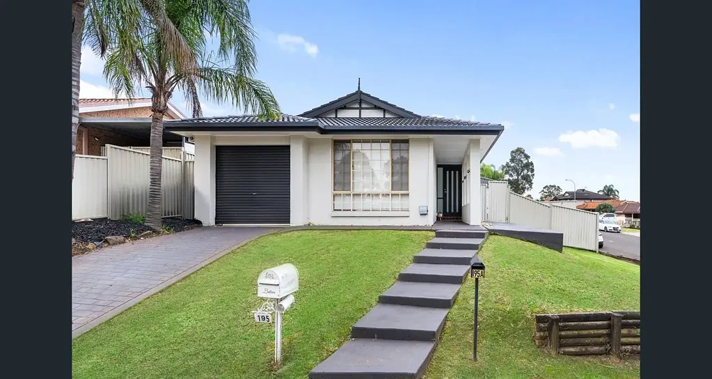 MODERN 3 BEDROOM HOME
