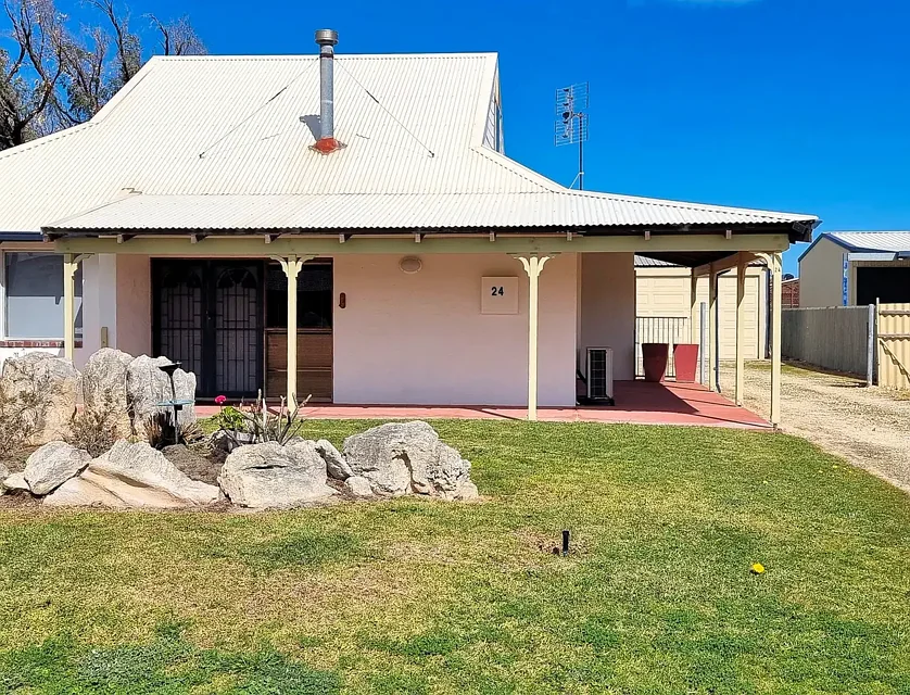24 Whitfield Street, Lancelin, WA 6044, 4房, 1浴, House