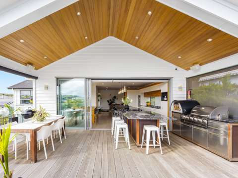 Gulf Harbour 3房  Home Is Where The Heart Is!  Craftmanship & Style