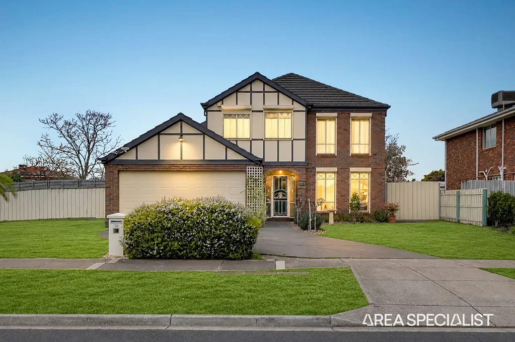 Melton West 4房 简介：储物空间充足，专为家庭生活打造 THE BRIEF: Packed with Storage, Built for Family Living