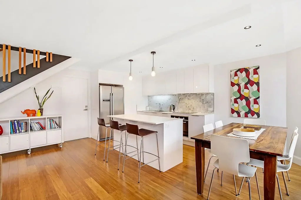 Southport 3غرفة نوم Stylishly Renovated Townhouse in a Premium Southport Lifestyle Location