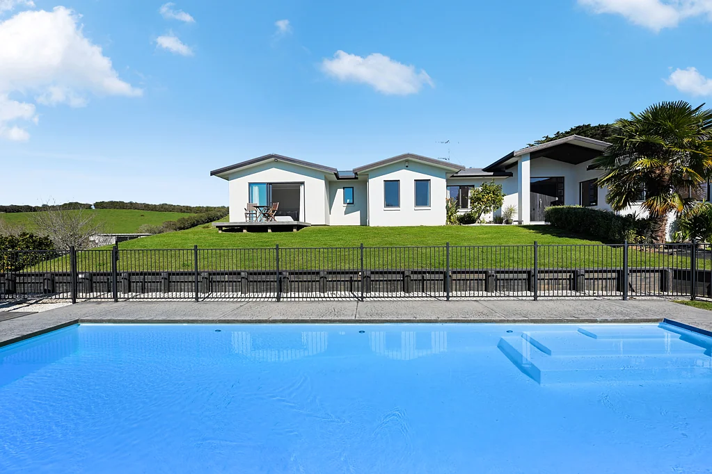 Whatawhata Resort-Style Timeless Appeal
