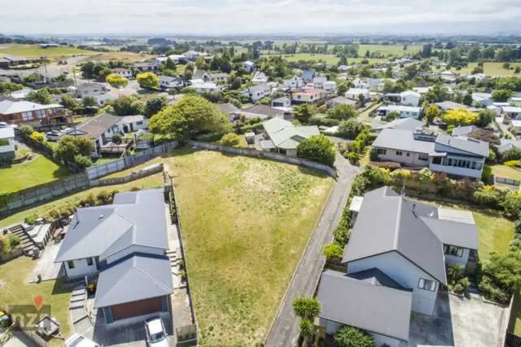 Feilding 1ਬੈੱਡਰੂਮ 800m² Residential Land in Serene Suburban Setting