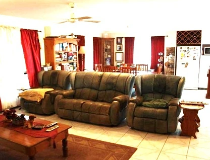 10 Crane Street, Emu Park, QLD 4710, 3 कमरे, 1 बाथरूम, House