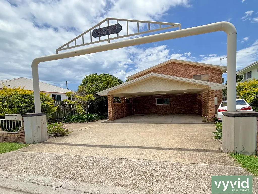 2/8 Off Ln, Gladstone Central, QLD 4680