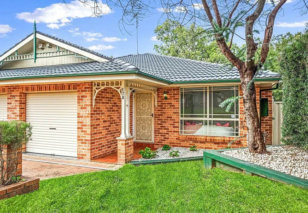 17B AYLWARD AVENUE, Quakers Hill, NSW 2763