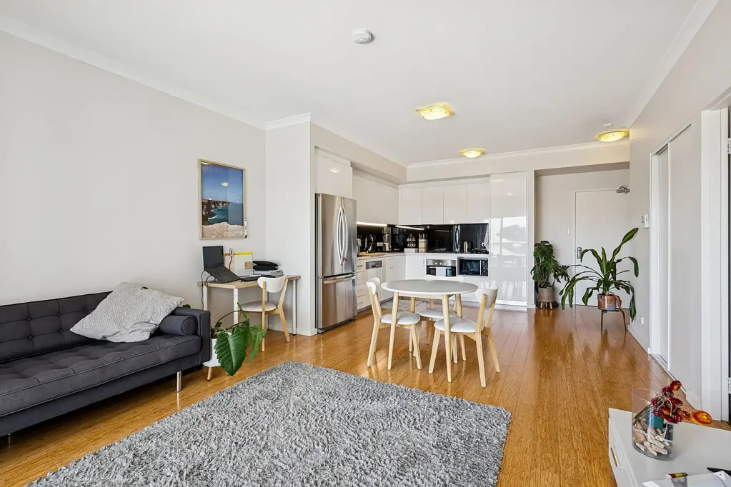 West Leederville 1房  Convenient and Sleek Apartment Living