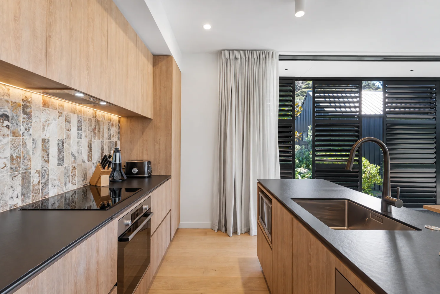 9B Fourth Avenue, Onetangi, photo 3