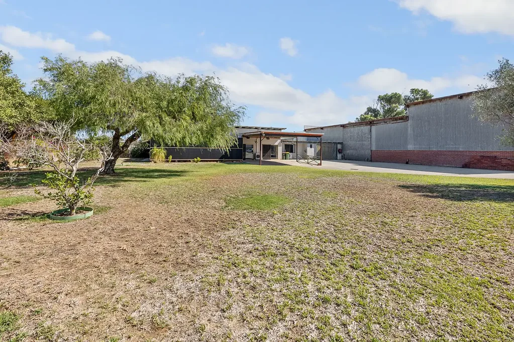 Lancelin 3침실 RARE MIXED-USE OPPORTUNITY IN THE HEART OF LANCELIN