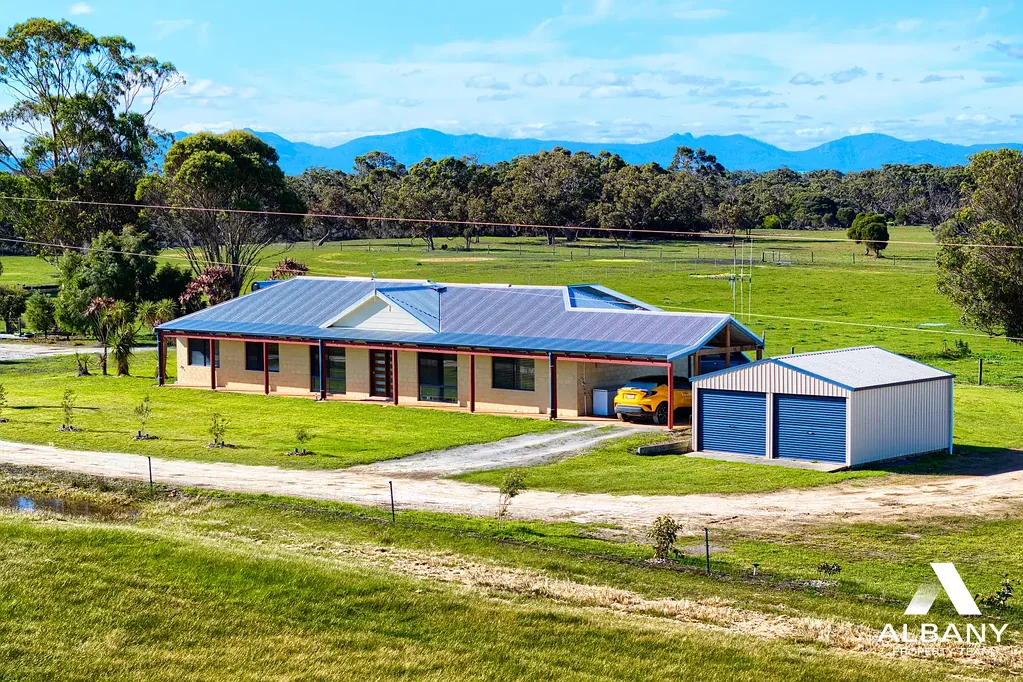 Narrikup IDEAL SMALL RURAL OPPORTUNITY (40ha)