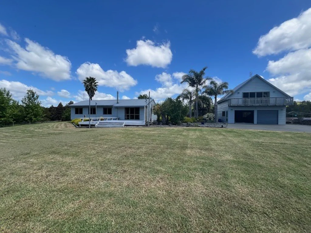 RURAL LIFESTYLE- URBAN FRINGE, FOUR BEDROOMS + ROOM FOR GRANNY!