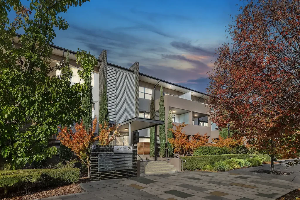 51/121 Easty Street, Phillip, ACT 2606