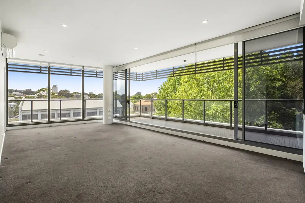 Oversized Two Bedroom Apartment In Coveted "Divercity"