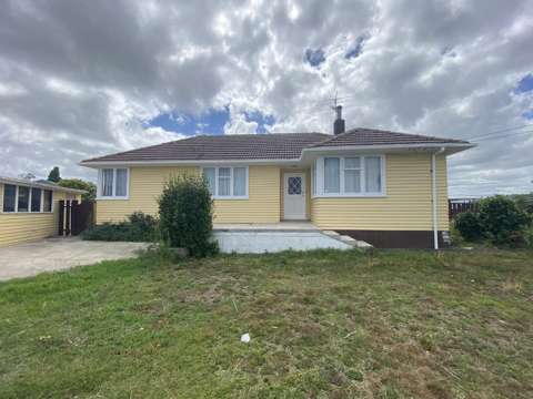 PAPAKURA, 3 BEDROOMS