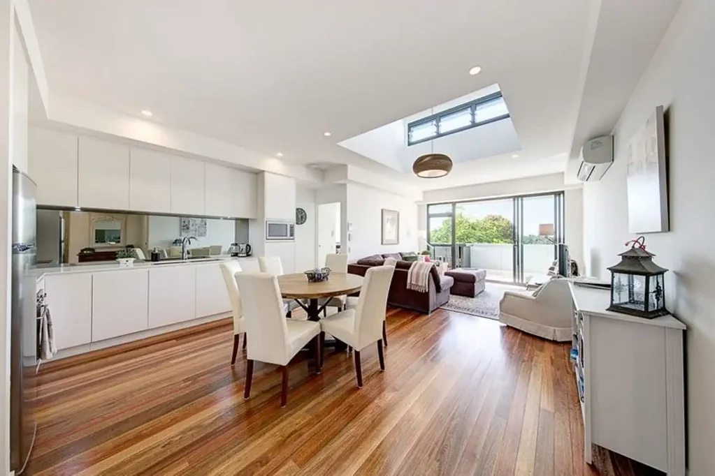 Stylish furnished two bedroom apartment in prime North Sydney