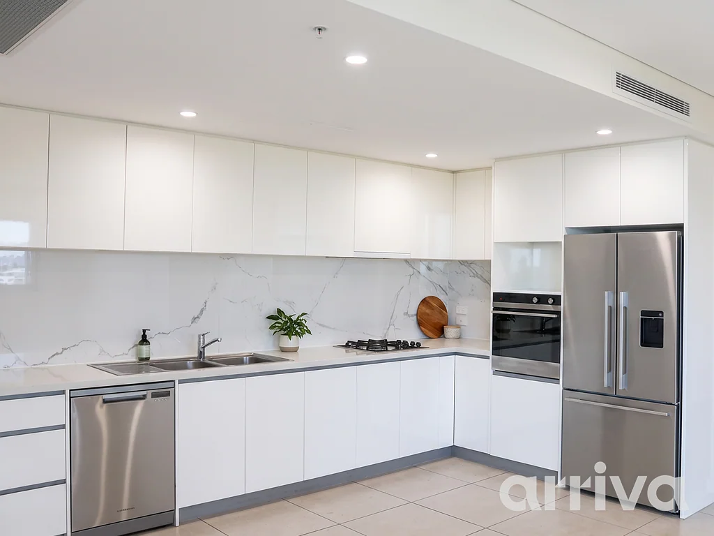Arriva Strathfield | Huge Luxury 2 Bedroom Apartment