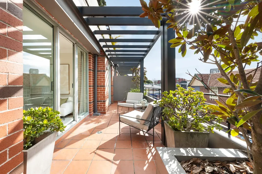 Mosman 2कमरा East Facing Entertainer in a Boutique Mosman Village Building