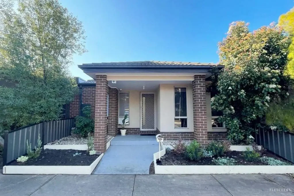 Point Cook 4chambre Modern Family Living in a Highly Convenient Location