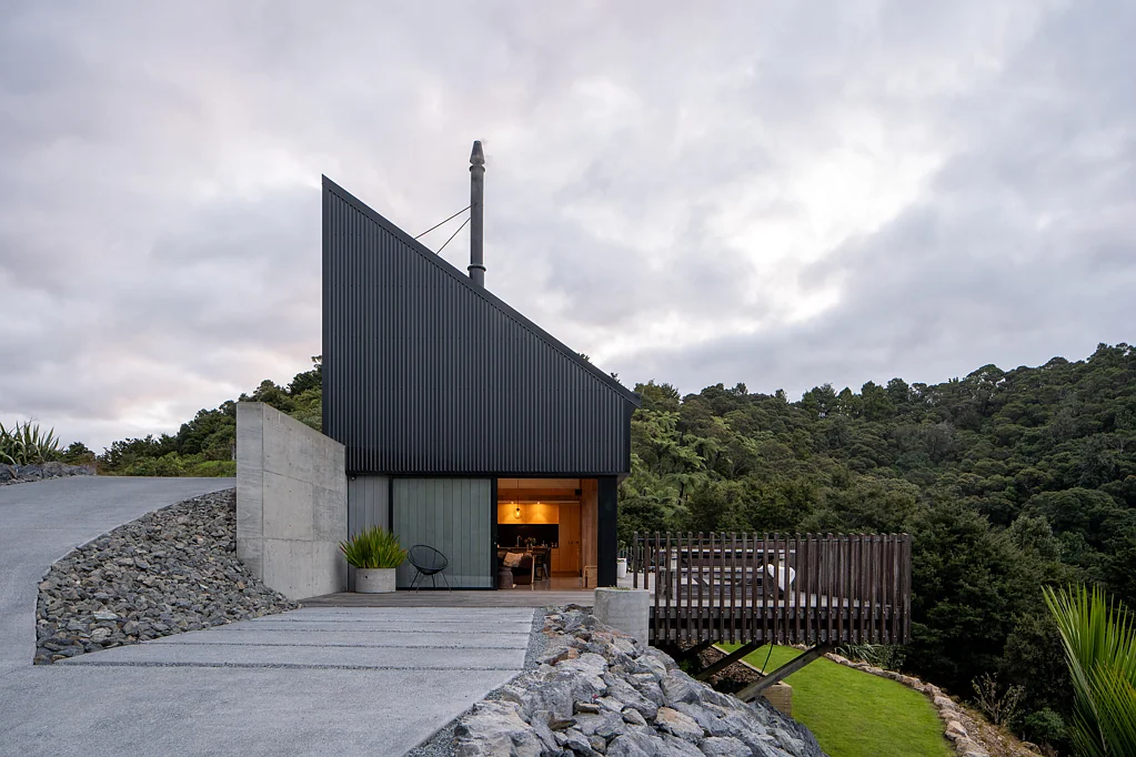 Maunu 4Moenga A Masterpiece of Modern Rural Living