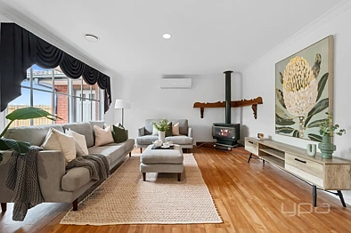लिविंग रूम - 369 Centenary Avenue, Melton West, VIC 3337
