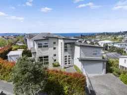 33 Caldera Drive, Long Bay