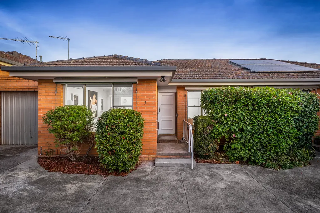 Immaculate Two Bedroom Home in Prime Location