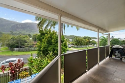 1/18 Jarnahill Drive, Mount Coolum