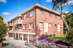 1/2 Mons Avenue, West Ryde