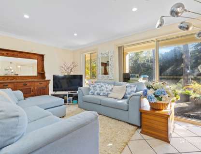 2/19 Augusta Place, Mollymook Beach, NSW 2539, 2 Bedrooms, 2 Bathrooms, Unit