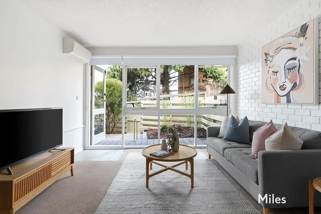 Ivanhoe 2 Bedroom Ground-Floor Gem With A Private Courtyard Garden