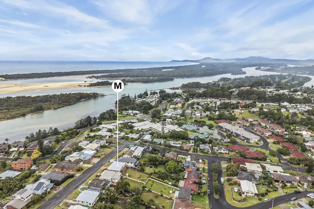 Nambucca Heads 3房  Endless Potential with Sweeping Ocean Views