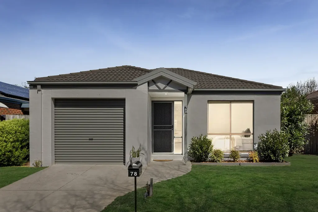 Sunbury 3房 您会爱上这里的生活。 You'll Love Living Here.