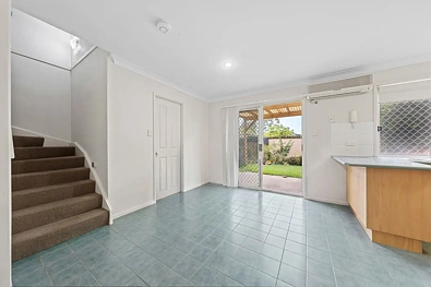 Unit 2/27 CAMILLE CRESCENT, WYNNUM WEST, 3 phòng ngủ, 2 phòng tắm, Townhouse