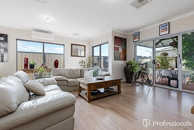 Clarkson 4 Slaapkamer Spacious Family Living with Multiple Living Zones in a Prime Clarkson Location