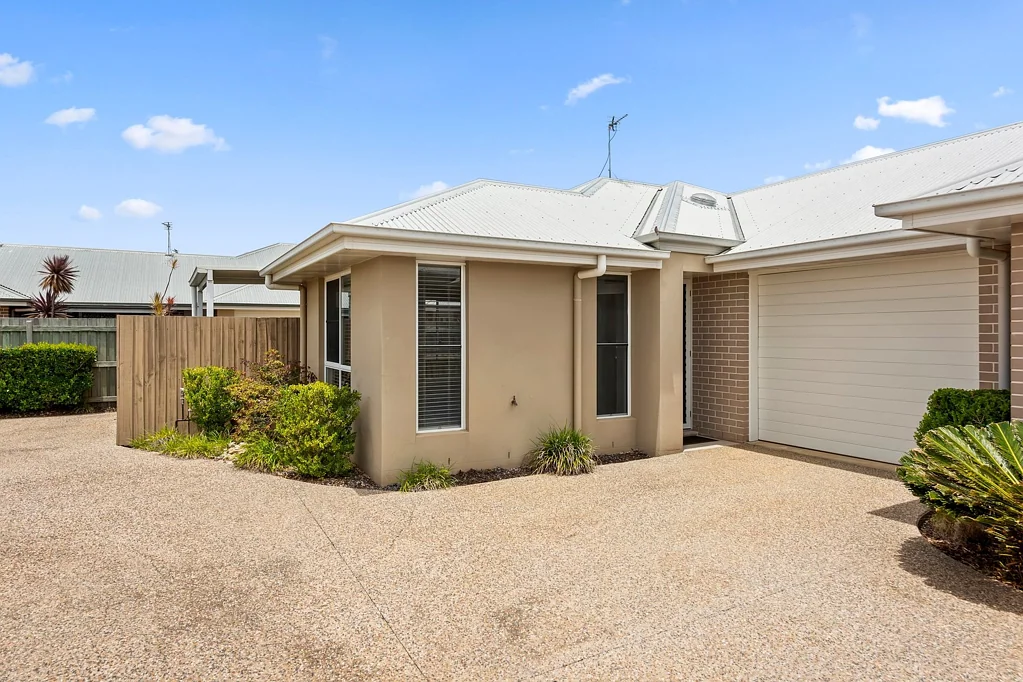 4/11 Furness Court, Kearneys Spring, QLD 4350