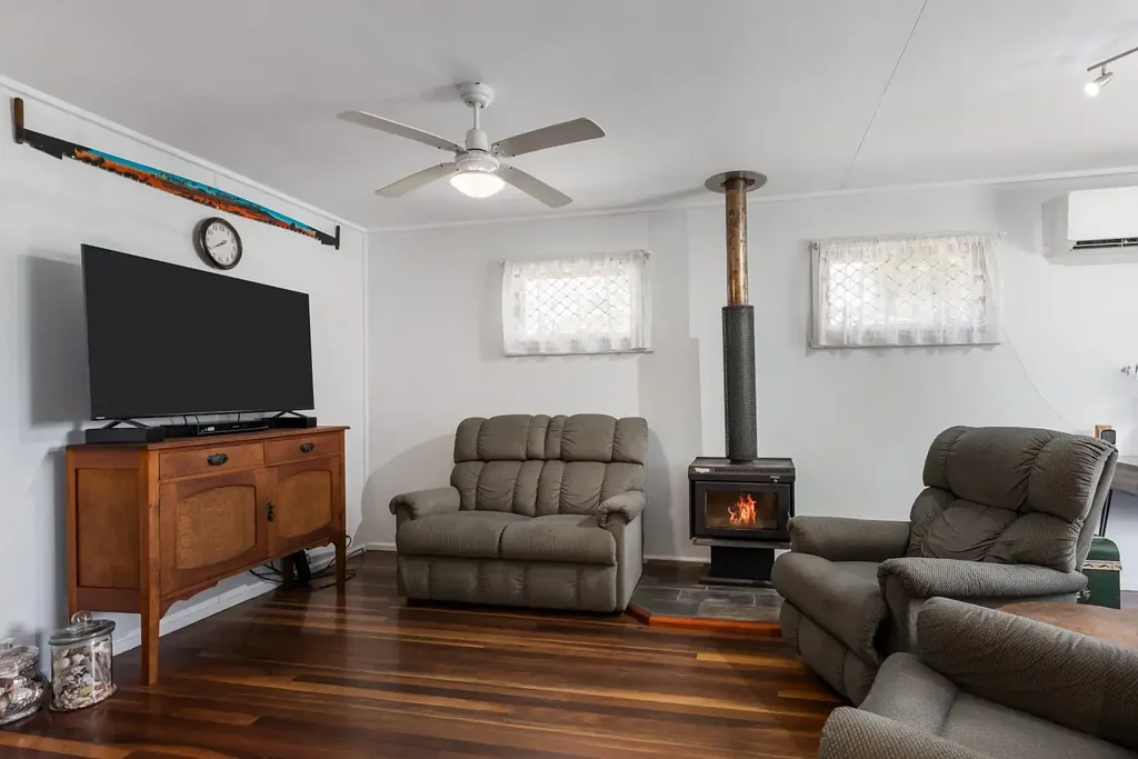 23 Neilson Crescent, Riverview, QLD 4303