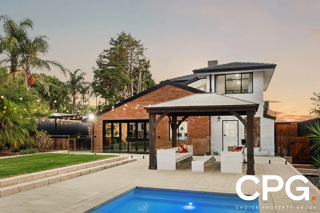 32 Mason Road, Kalamunda, WA 6076