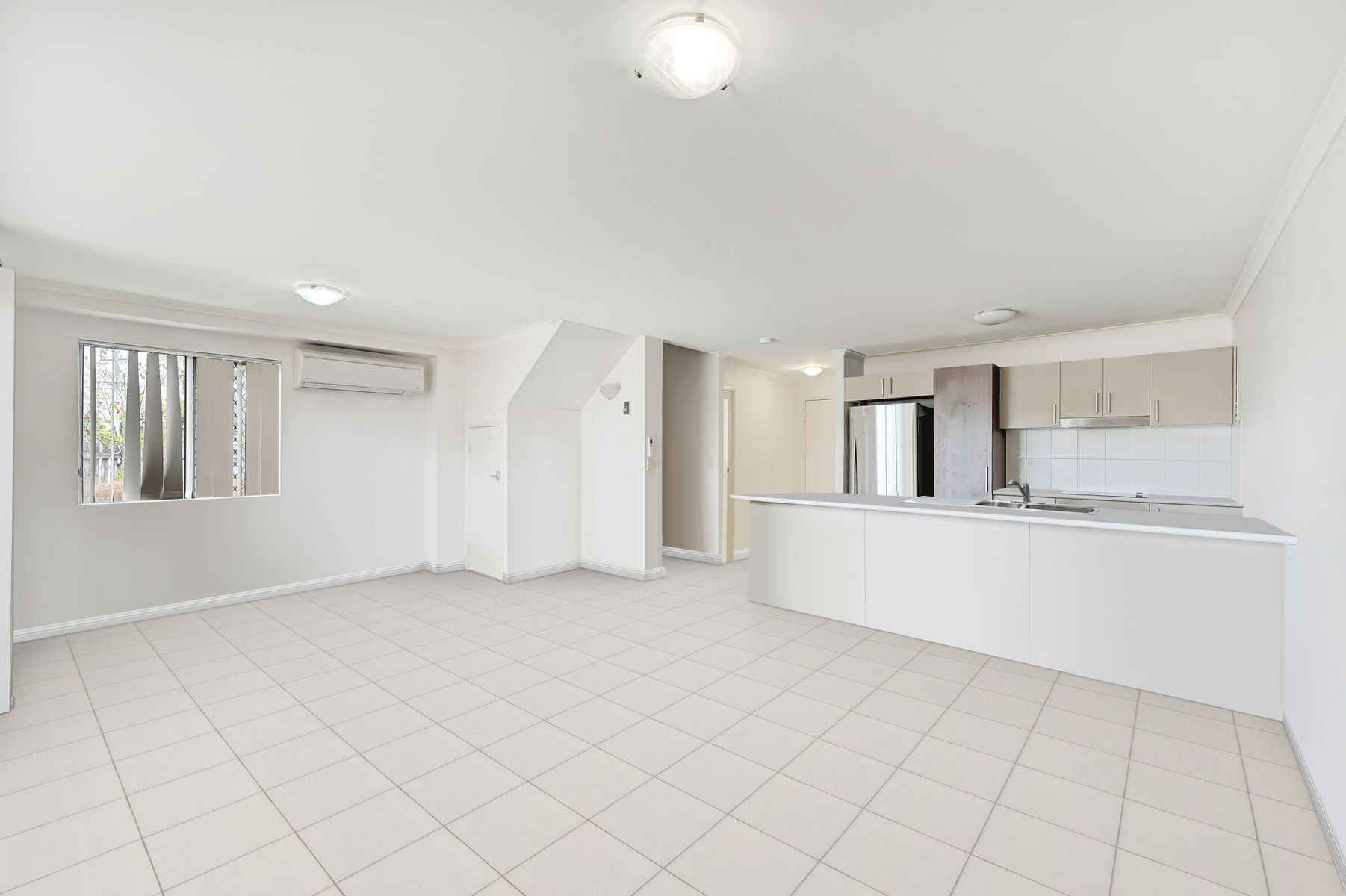 4-16 SOUTH VICKERS RD, CONDON QLD 4815, 0 rūma, 0 rūma horoi, Townhouse