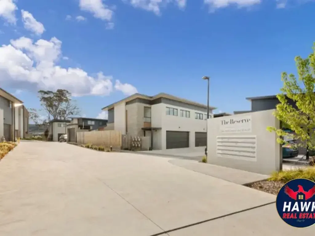 Modern & Spacious Townhouse