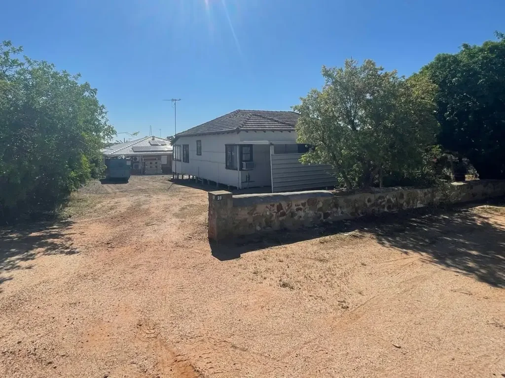 39 Robinson Street, Northampton, WA 6535