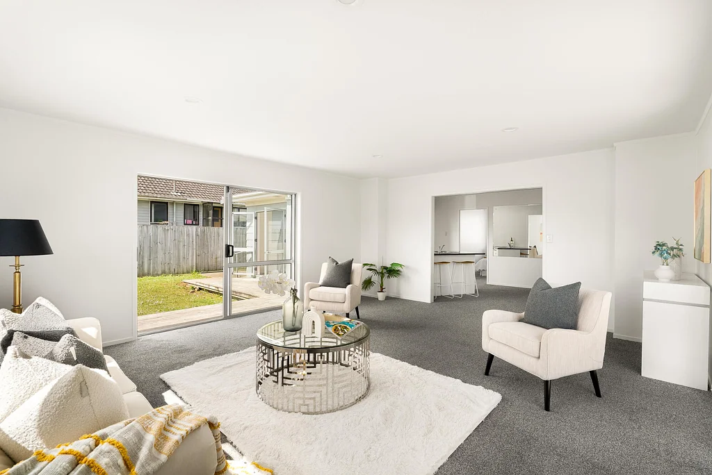 Papakura 4Moenga Renovated Family Living on Freehold Section