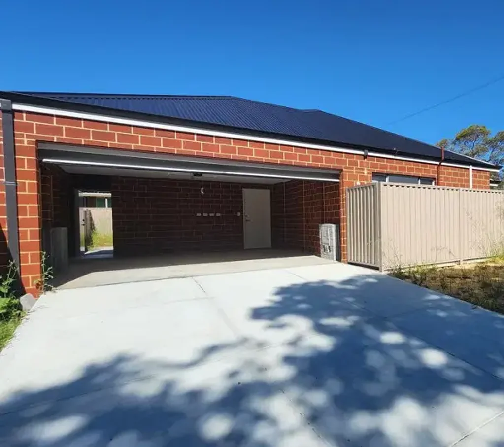 Modern Comfort & Convenience - Spacious 4x2 Rental in Armadale
