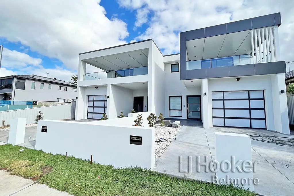 Four Bedroom Duplex in the Heart of Bankstown!