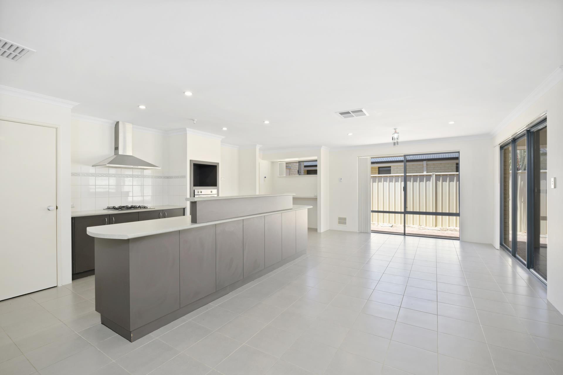 18 LENIHAN CNR, WATTLE GROVE WA 6107, 0 Schlafzimmer, 0 Badezimmer, House