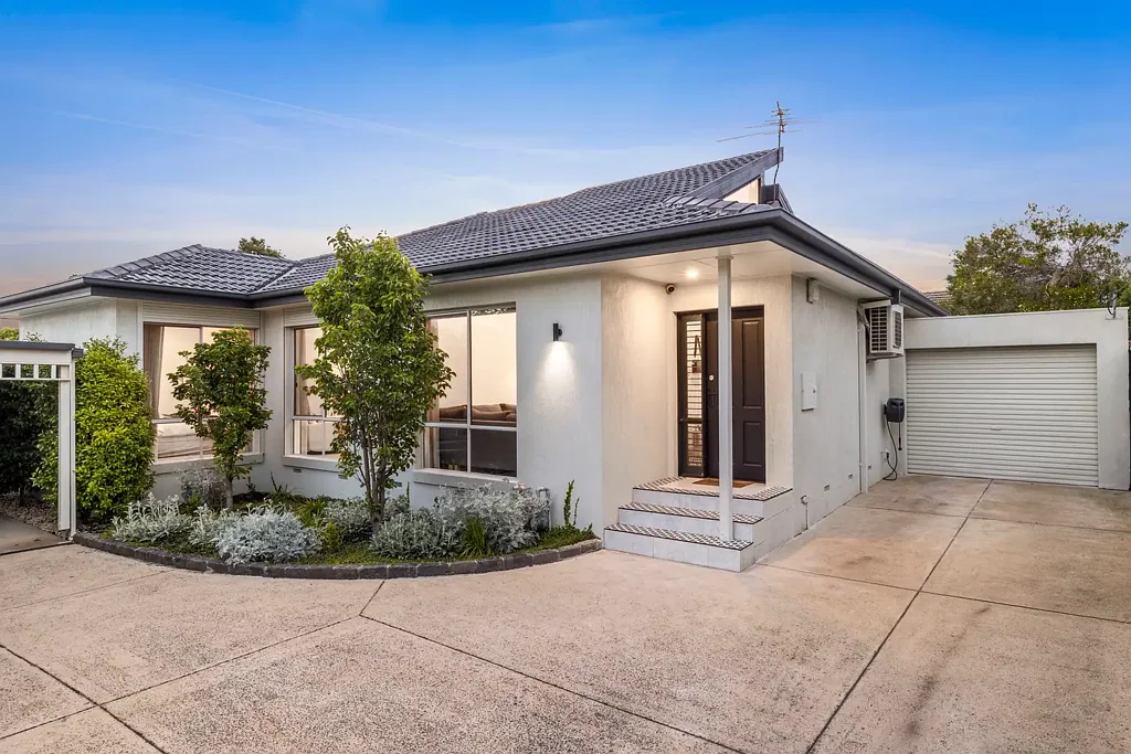 2/67 Carmichael Road, Oakleigh East, VIC 3166