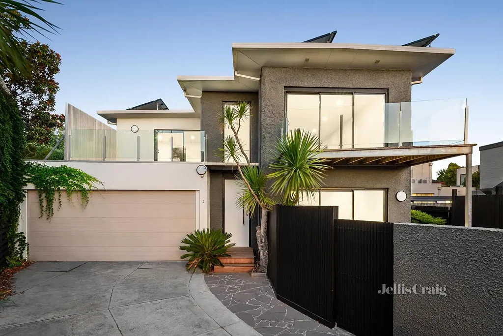 2/44 Beach Road, Hampton, VIC 3188