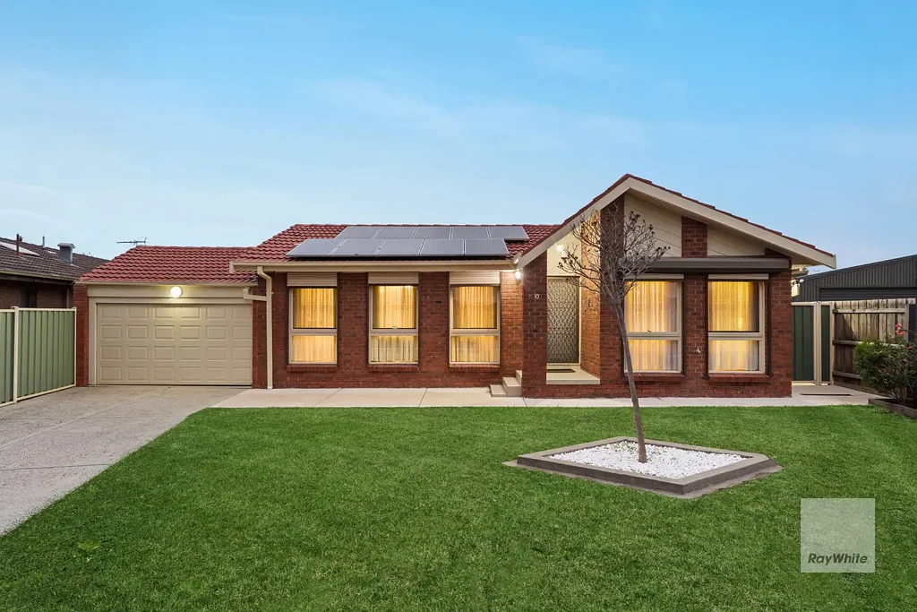 Taylors Lakes 4Zimmer Family Comfort Meets Everyday Convenience!