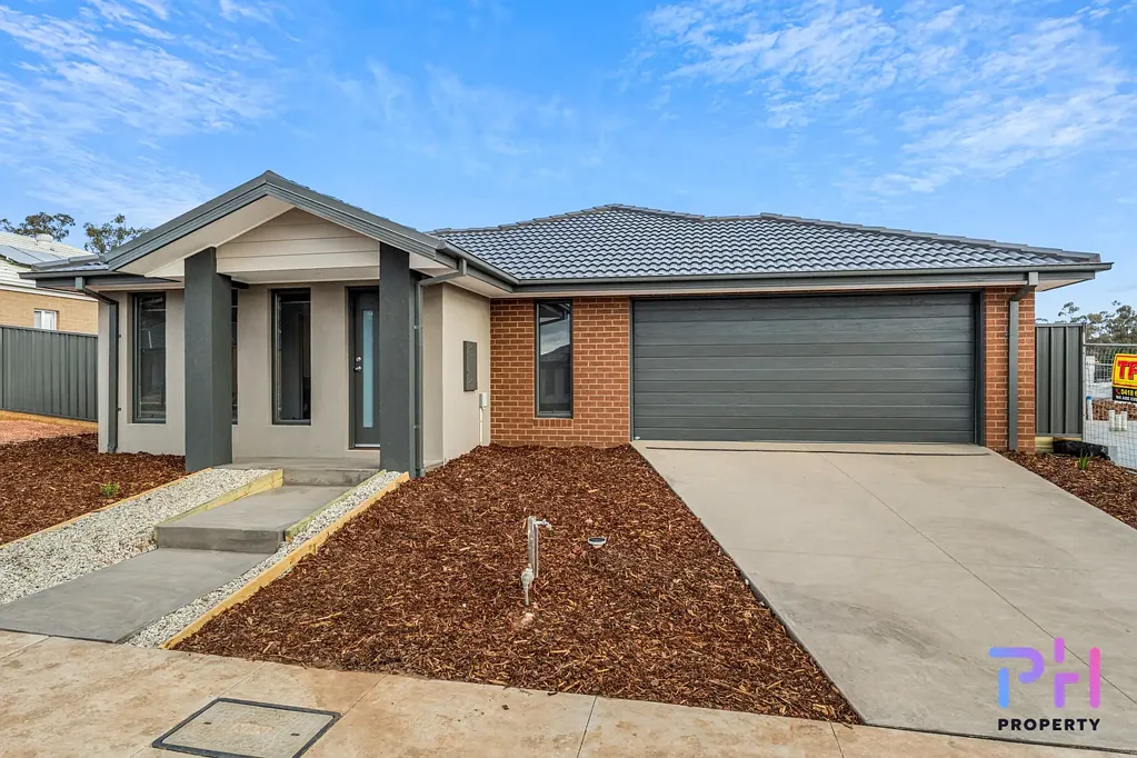 HUNTLY FAMILY HOME