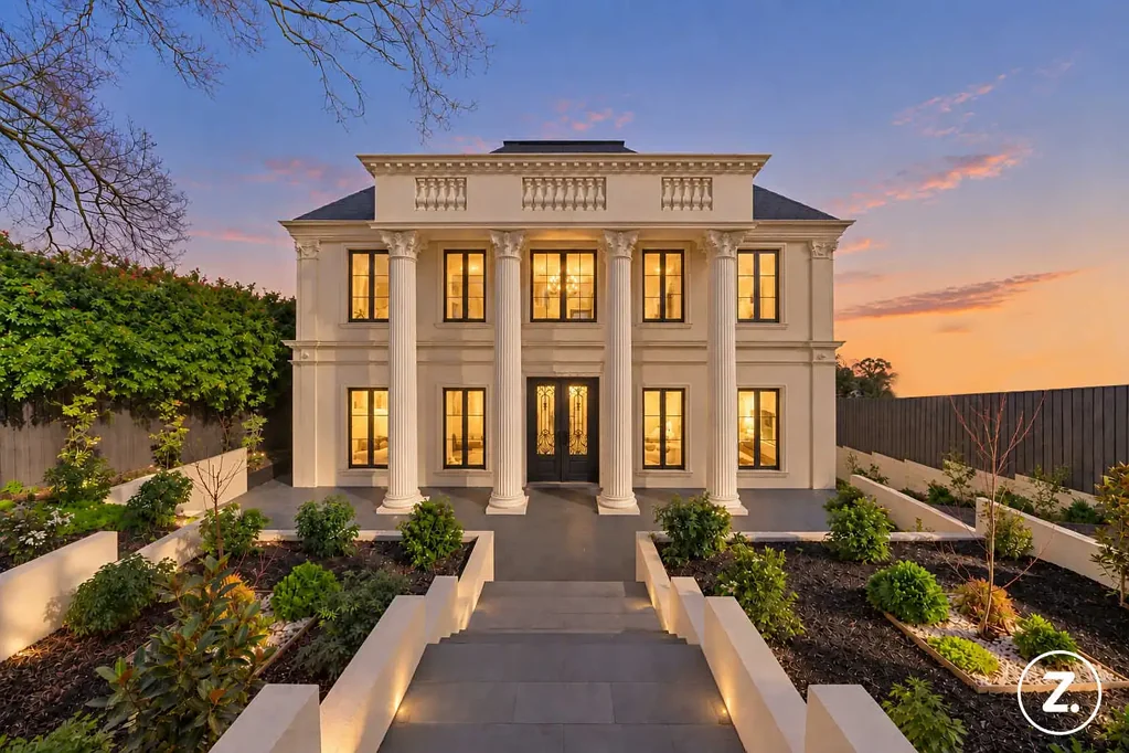 Balwyn North 5Kwarto Unrivalled Luxury, Spectacular Views & Grand-Scale Living